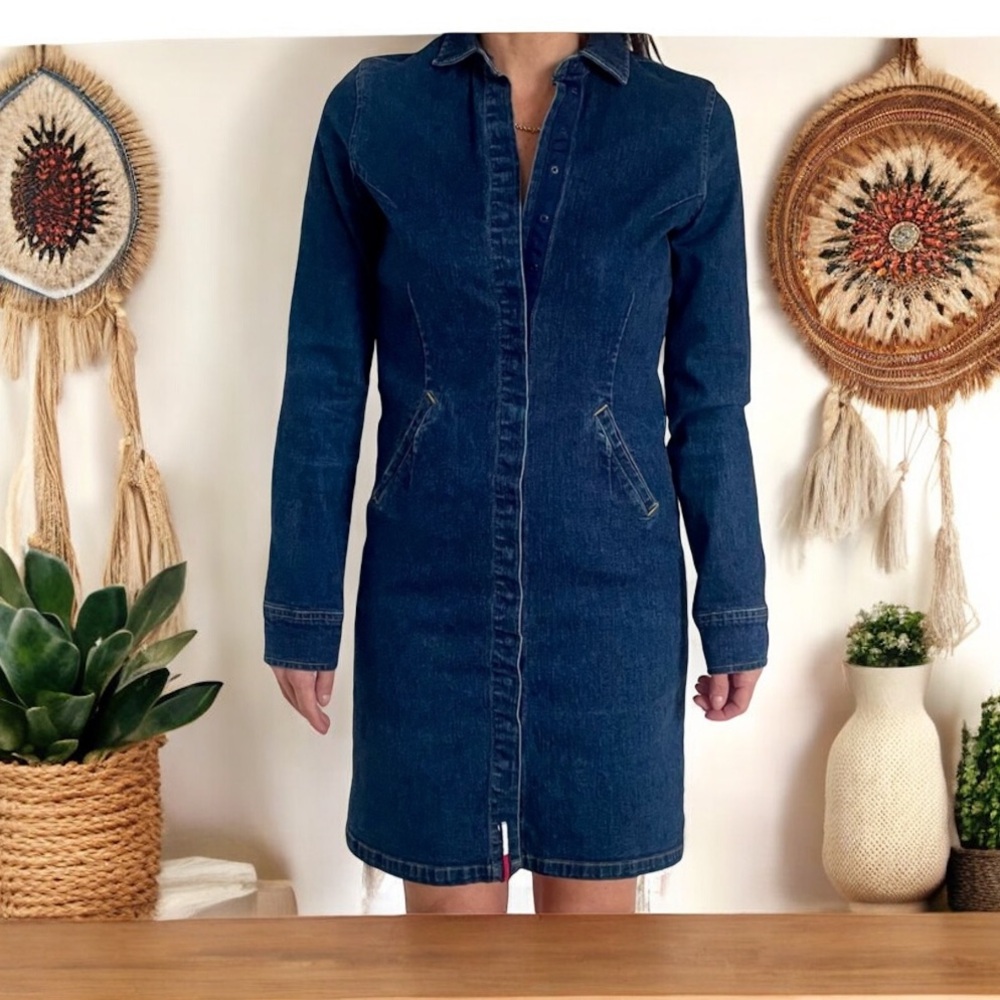 Y2K 90”s Tommy Hilfiger ButtonUp Denim Dress-Tailored fit-Slit pockets-EUC-Sz S